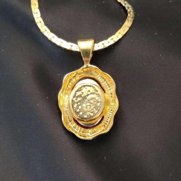 Park Lane Red Glass jewel pendant gold tone necklace NOS NEW - Picture 3 of 7